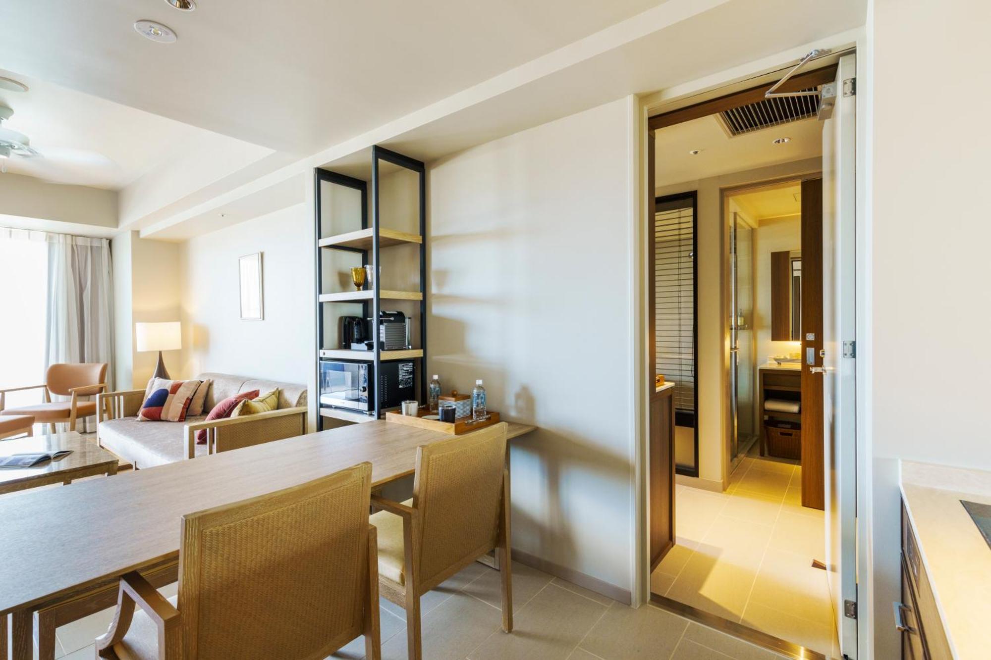 Mb Gallery Chatan By The Terrace Hotels Екстериор снимка
